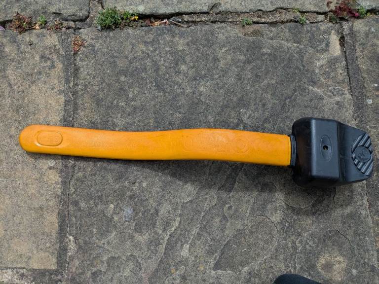 Steering wheel lock