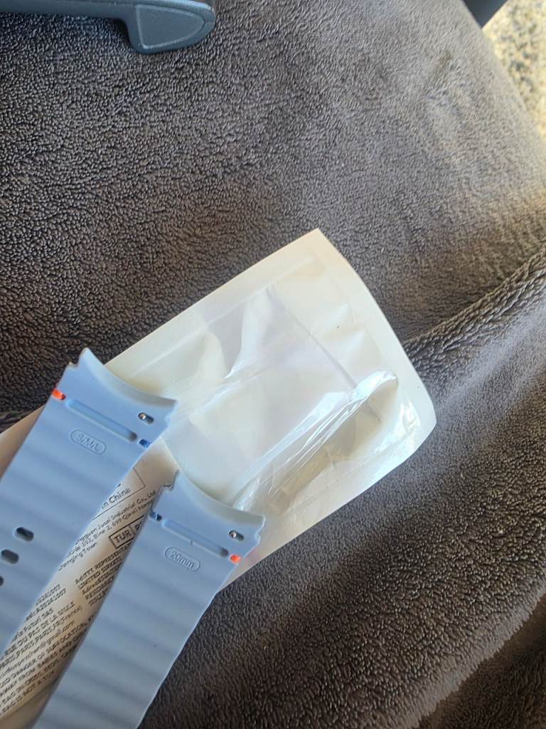 Samsung watch 7 straps x 3 new