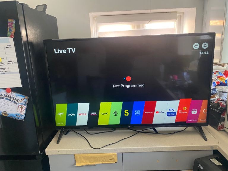 49 inch LG smart tv 
