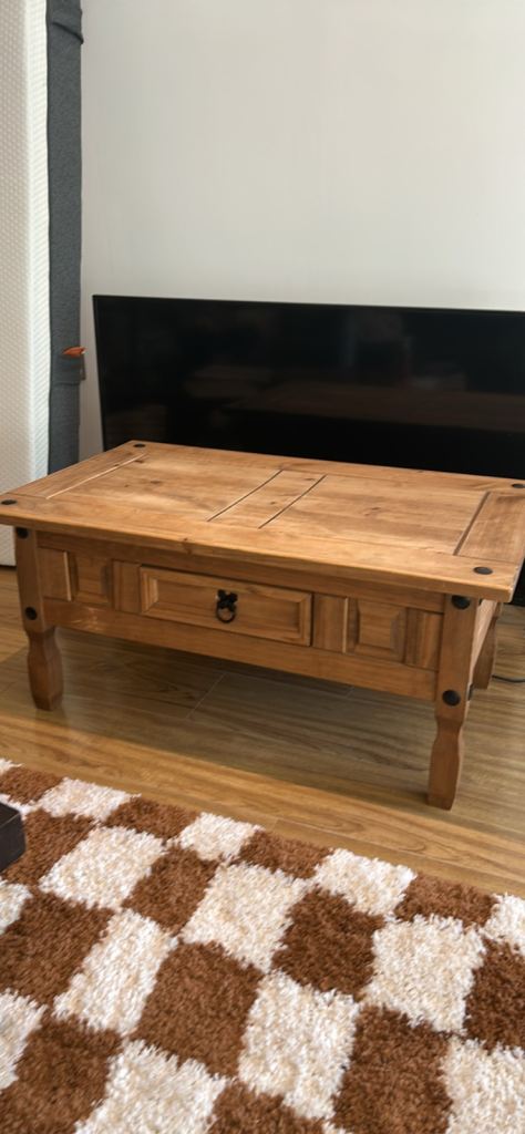 Coffee table with drawer