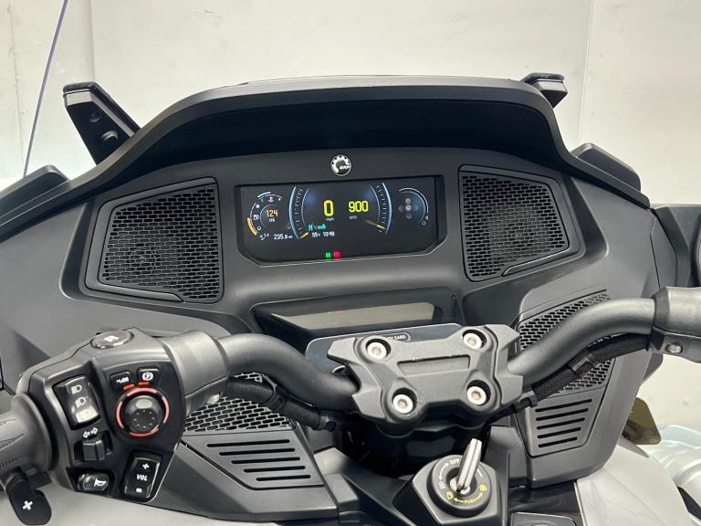 2022 72 CAN-AM SPYDER RT LIMITED SEMI AUTOMATIC TRIKE 