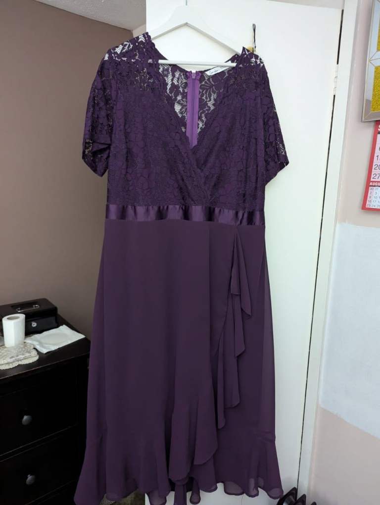 Womens clothing 