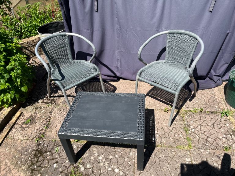 Garden table and chairs 
