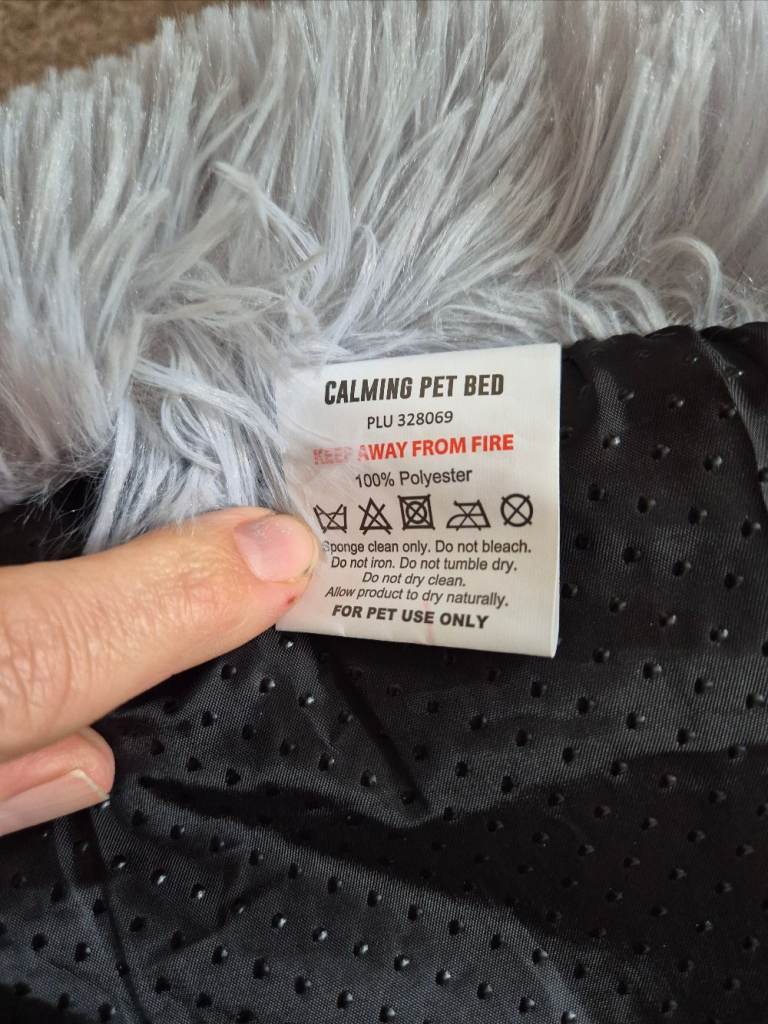 Plush Calming Pet Bed approximately 50cm across