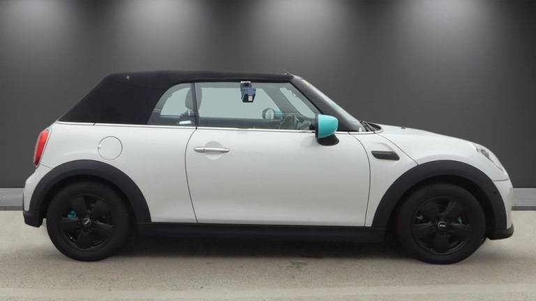 2021 MINI Convertible 1.5 Cooper Classic Convertible 2dr Petrol Manual Euro 6 (s/s) (136 ps) Conv...