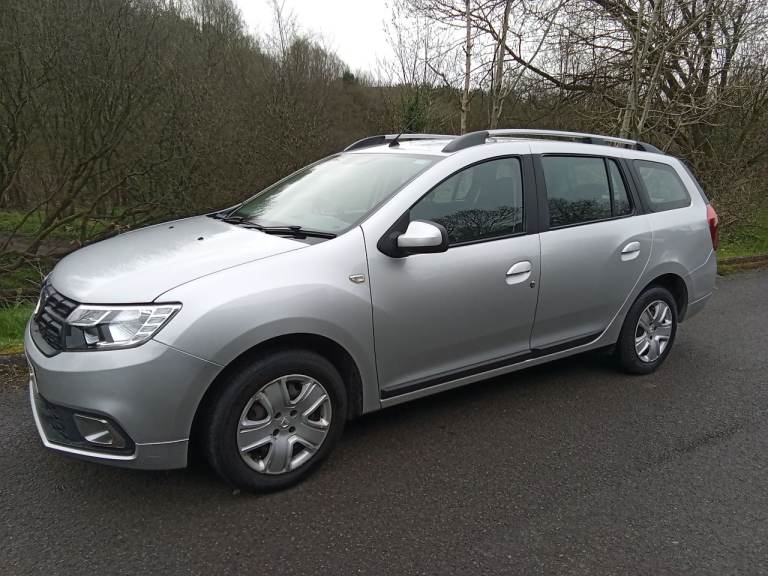 Dacia Logan 1 owner only £20 per year road tax 