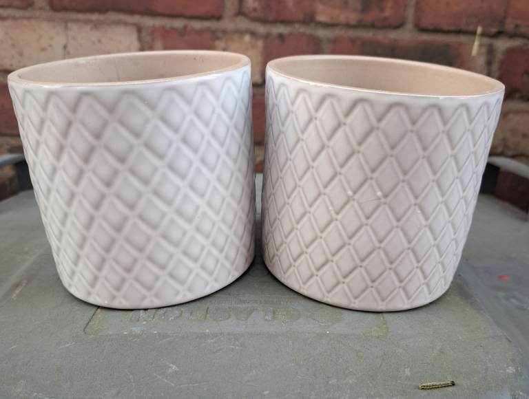 Plant Pots x 2 from Ikea - Chiafron 