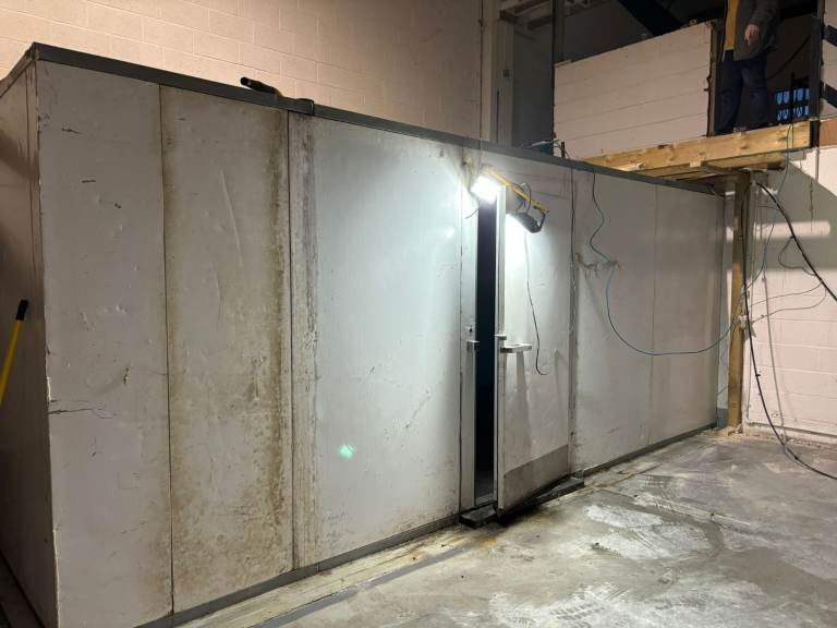 Freezer Room 3M x 5.5M x 2.4M  Complete. London NW10