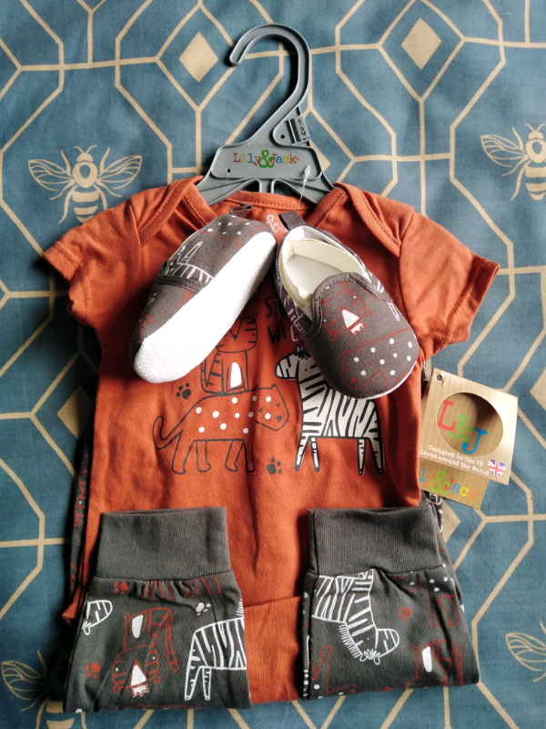 3pc baby set (6-9m) *Brand new*