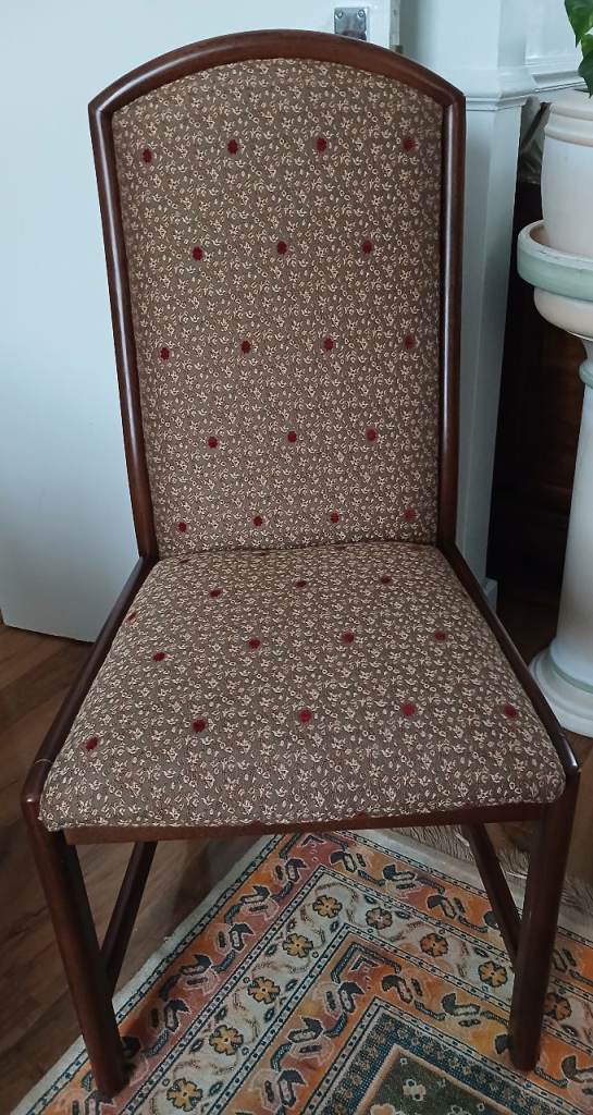 5 Wooden Dining Chair with Floral Fabric Upholstery – Good Condition