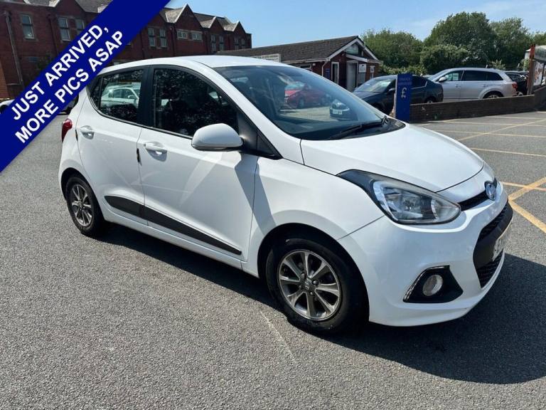 2015 Hyundai i10 1.0 Premium 5dr HATCHBACK PETROL Manual