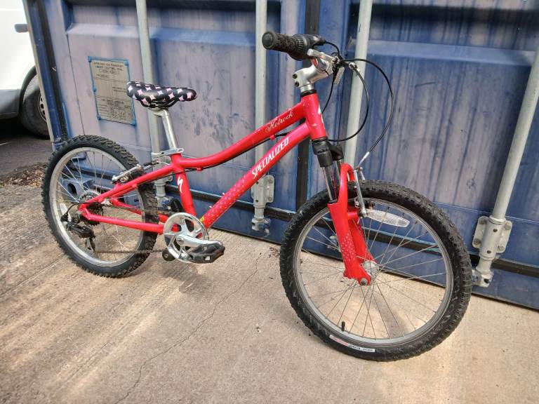 Specialized Hotrock girls kids bike - 20" wheel