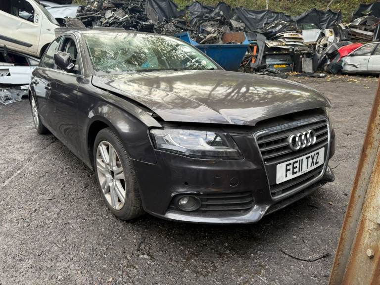 AUDI A4 2011 2.0 DIESEL BREAKING 