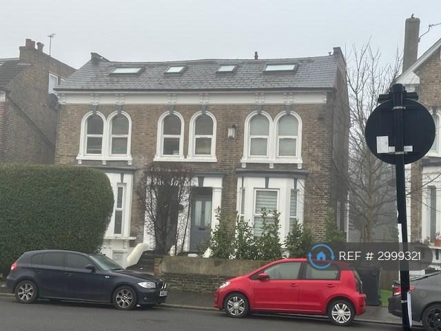 1 bedroom flat in Clifton Road, London, SE25 (1 bed) (#2999321)