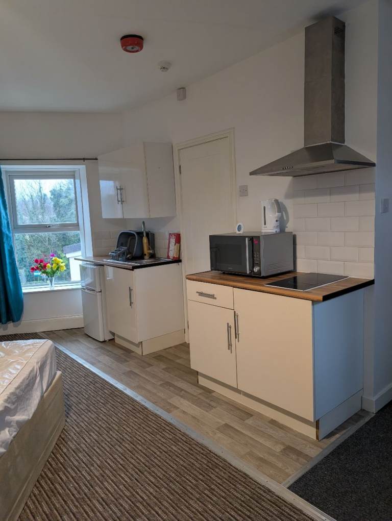 Studio Flat  *all bills included*  PL1 Plymouth
