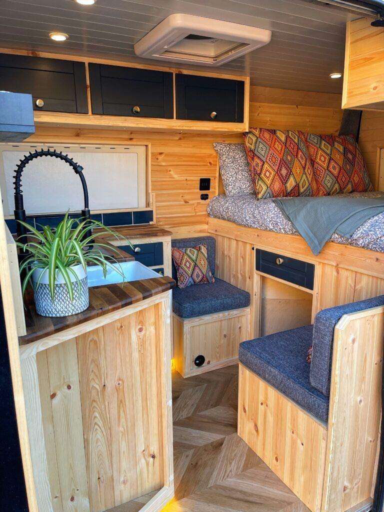 Stunning coach built conversion,  off grid ready 