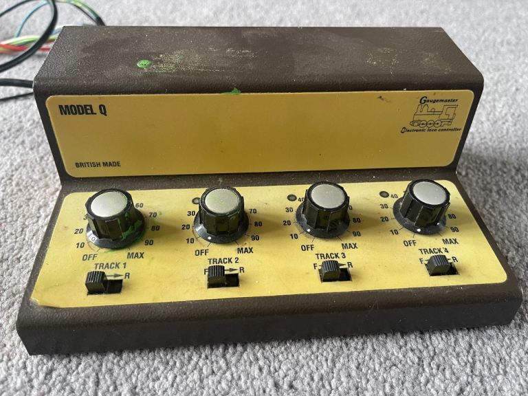 Gaugemaster model Q 4 track controller 