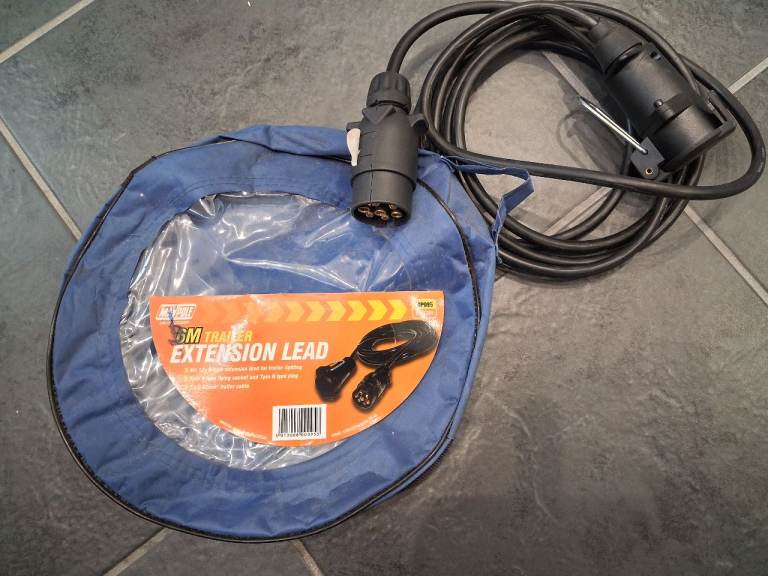 Used once 3m maypole trailer extension lead