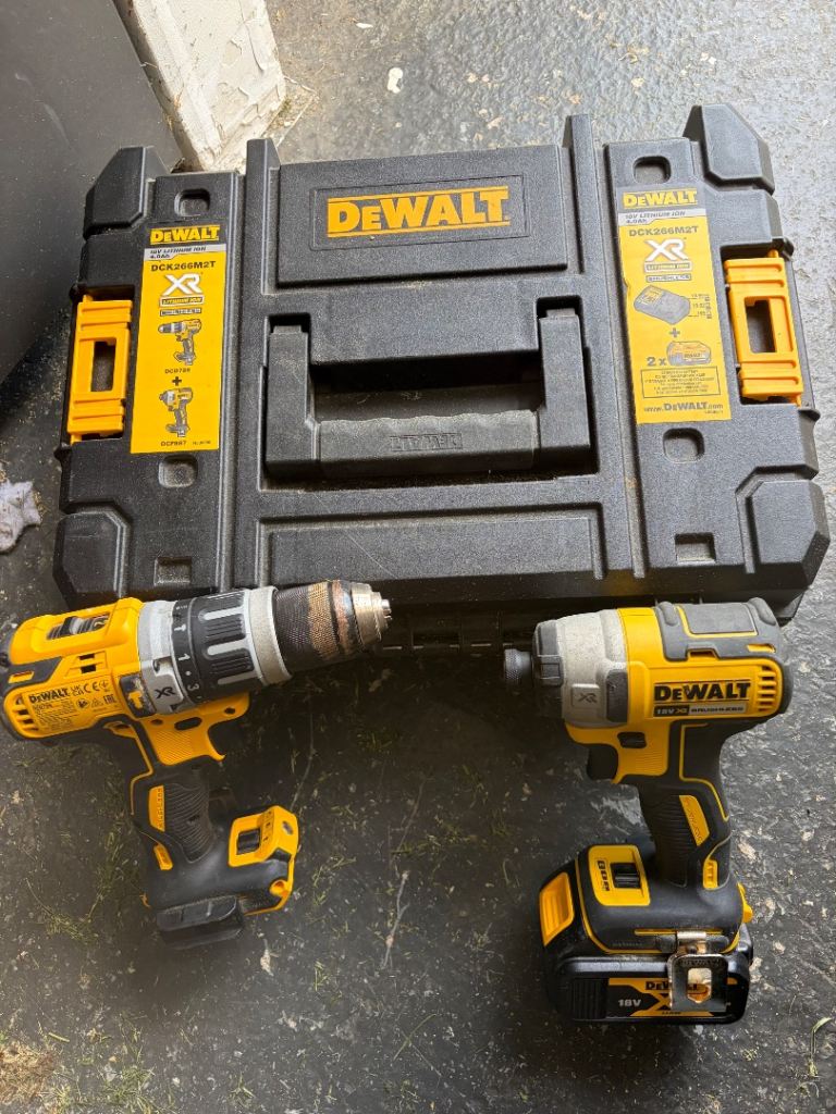 DEWALT XR Cordless Drill & Impact Driver Kit with Case