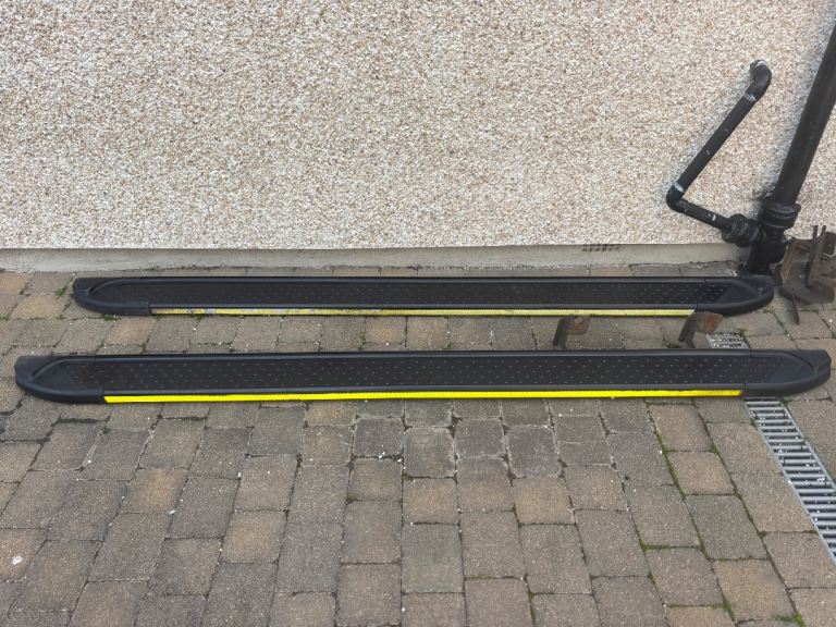 Taxi side running boards 