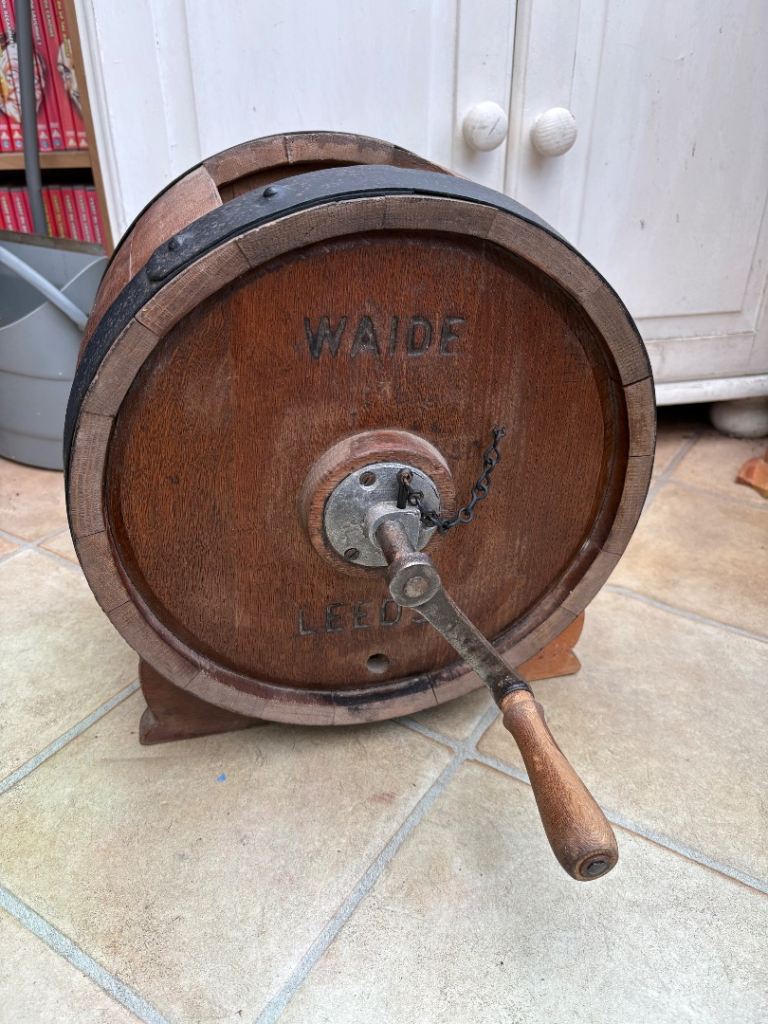 Butter churn