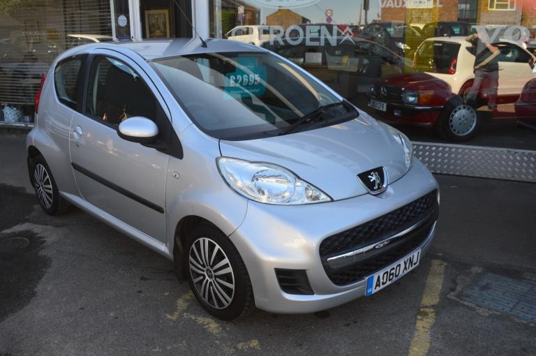2011 Peugeot 107 1.0 12V Urban Hatchback 3dr Petrol Manual Euro 4 (68 ps)