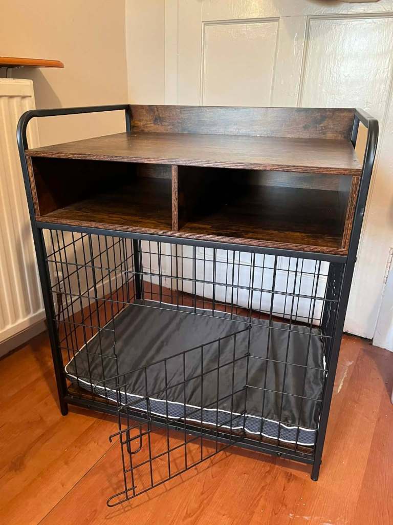 Dogs cage 70L x 52w x 81h