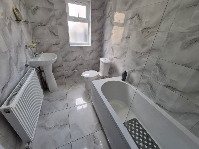 SUPPORTED ACCOMMODATION - LARGE ROOMS AVAILABLE IN KITTS GREEN, SHARD END, DIGBETH & YARDLEY (HMO)