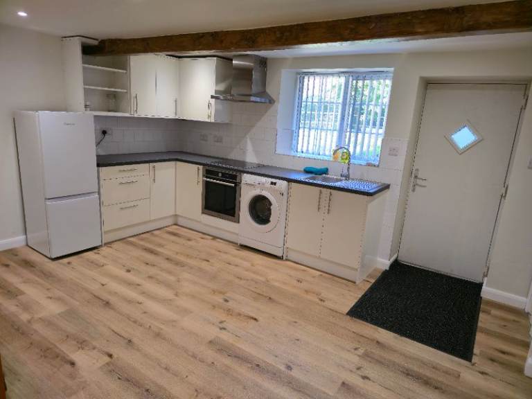 Ground Floor Spacious Flat For Rent (Newly Renovated)