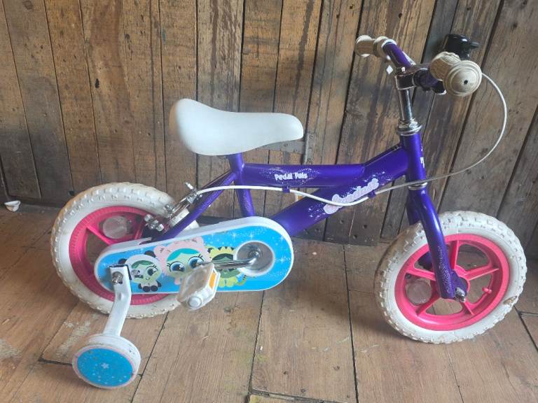 Girls bike