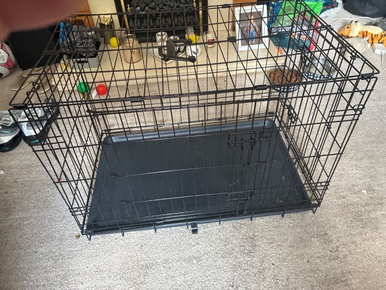 Medium size dog crate 