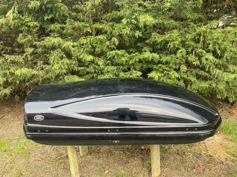 Thule / Landrover roof box 