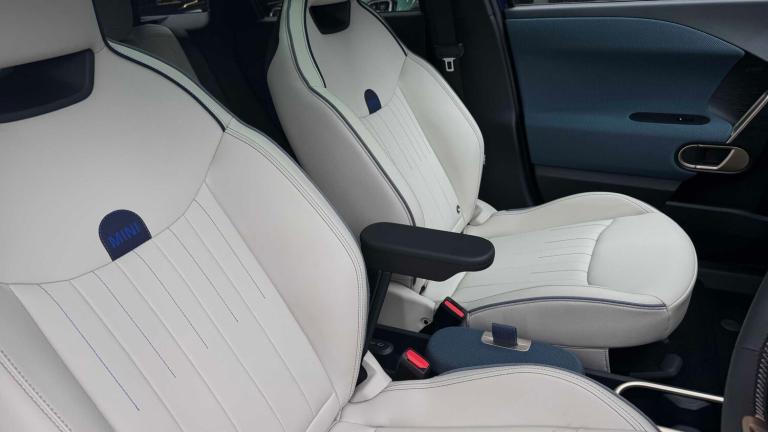  MINI Aceman 160kW SE Exclusive 54kWh 5dr Auto Hatchback Electric Automatic