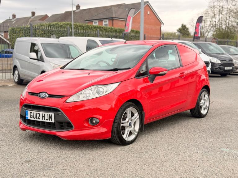 2012 12 FORD FIESTA 1.6 TDCI SPORT VAN ONLY 1 ONWER FROM FULL SERVICE HISTORY 