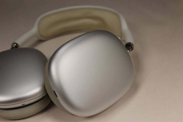 Apple Airpods Max Gen 1 A2096 Wireless Headphones Silver Genuine