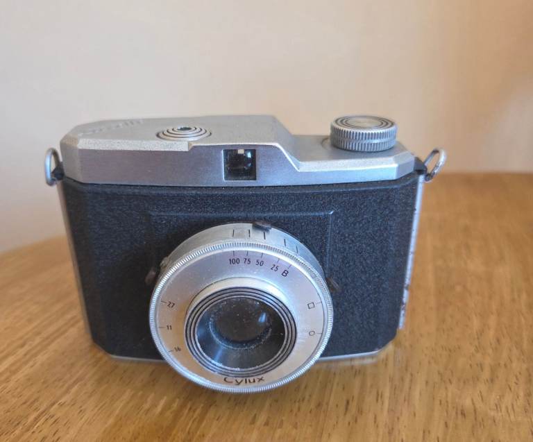 Vintage Luxette Cylux Camera – Good Condition, Collectible