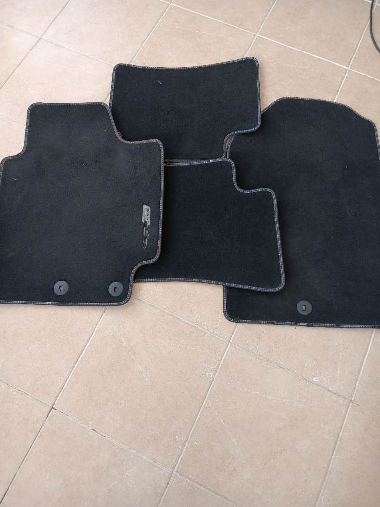 Kia rio genuine carpet mats
