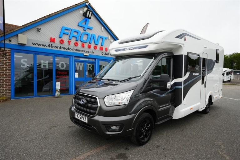 Bailey Adamo 69-4 "SAVE THOUSANDS FROM LIST PRICE" FORD 4 BERTH 4 TRAVEL SEAT