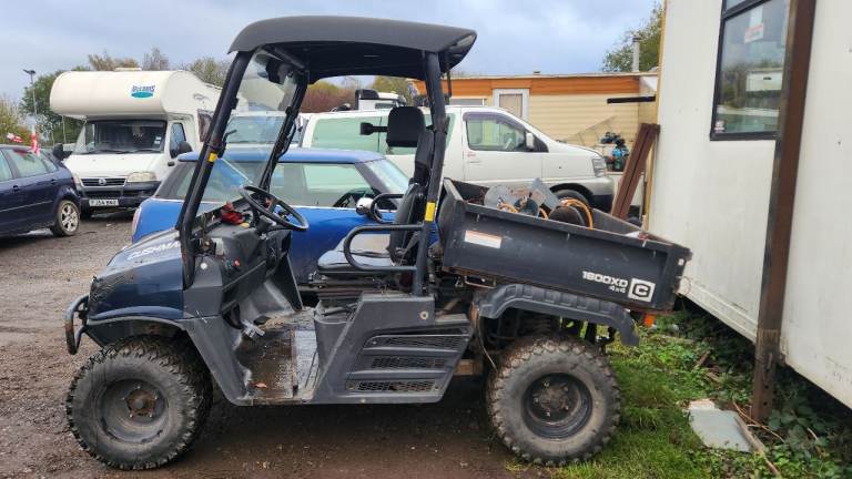 Cushman gator 4x4 off roader