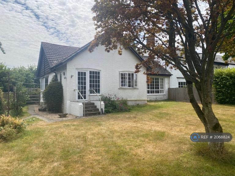 2 bedroom house in Great Cheverell, Devizes, SN10 (2 bed) (#2068824)