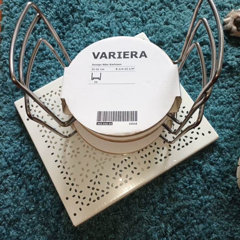 Kitchen organising bundle. Bowl/ plate rack x 3 and cupboard shelf x 1