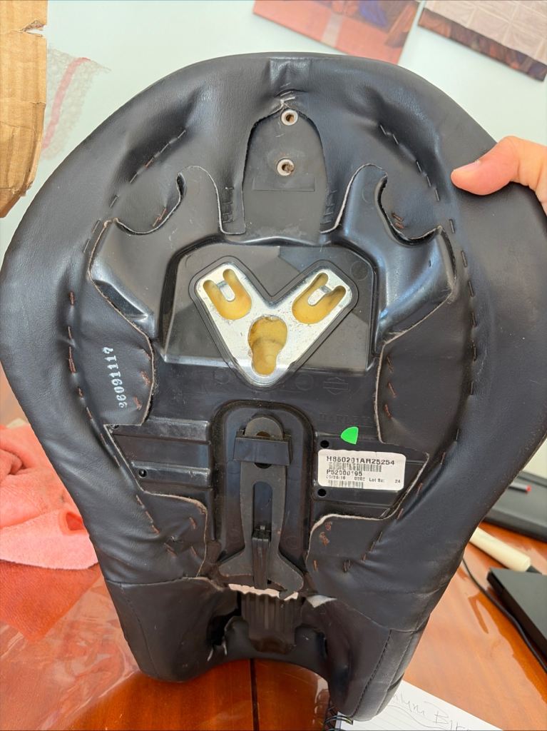 Harley Davidson solo seat 