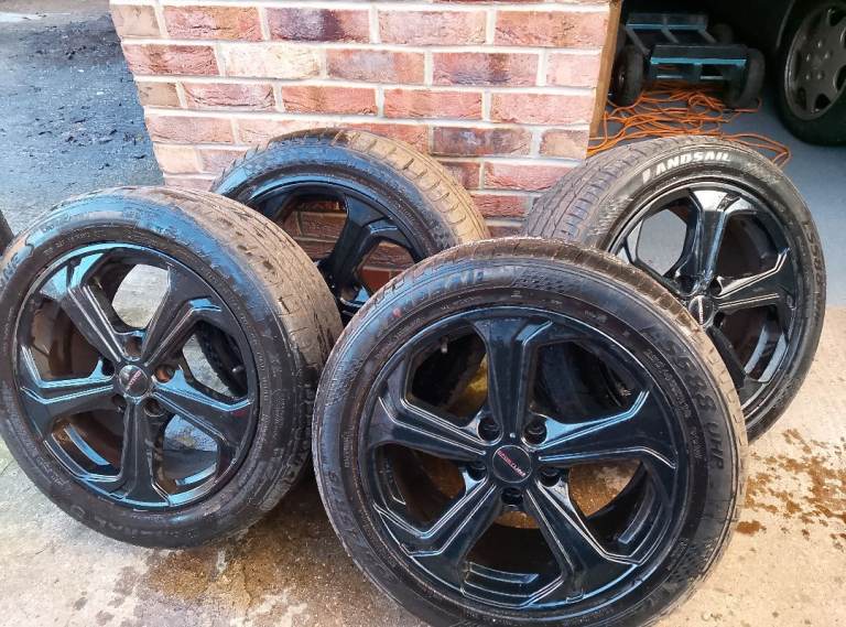 Sportline Black alloy wheels and tyres for VW Transporter T5