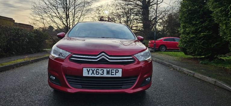 Citroen C4 1.6 HDi 16V VTR+ 2014 Diesel Hatchback 5 Door Manual Red 12 Months MOT and £20 Road Tax