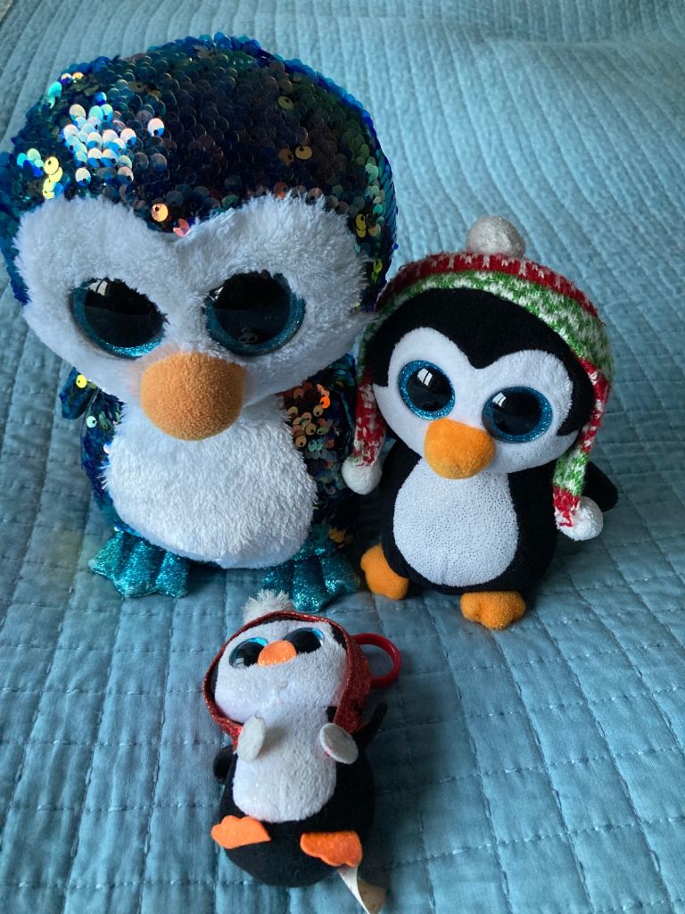 Bundle of TY penguins 