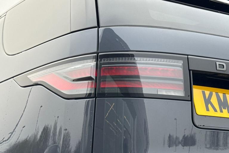 2024 Land Rover Discovery 3.0 D300 Dynamic HSE 5dr SUV DIESEL Automatic