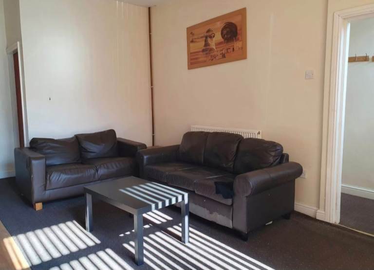 amazing 2 bedroom house with 2 bathrooms bd9