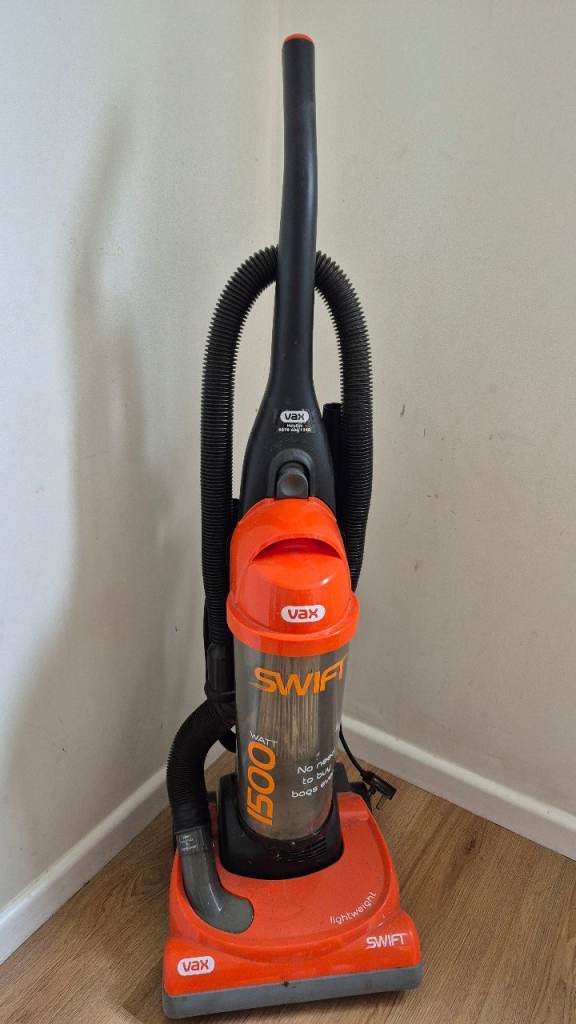 Vax Swift Upright Vacuum – 1500W – Working Well + Attachments