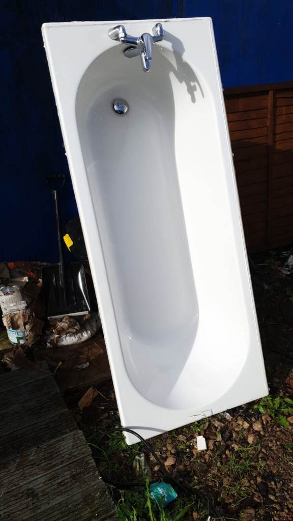 White Bathroom Sink and Bath Set with Taps - Good Condition