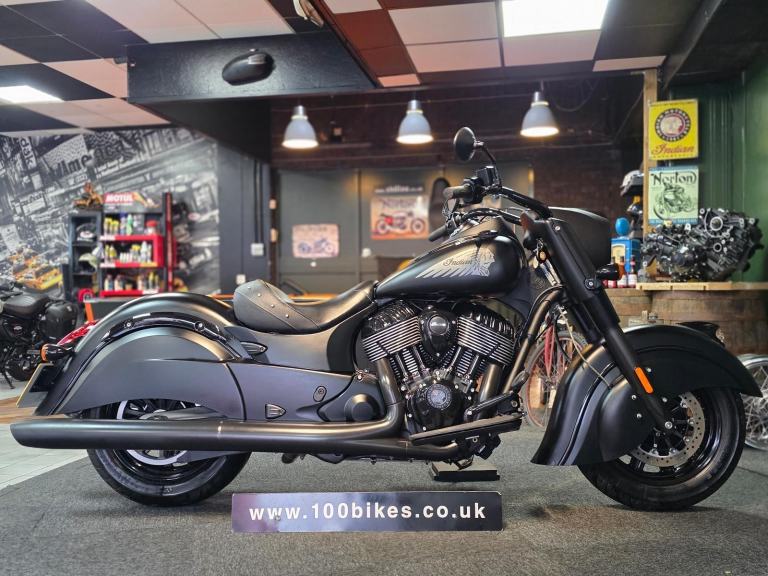 2020/70 INDIAN CHIEF DARK HORSE CLASSIC 1811cc ONLY 864 MILE'S 